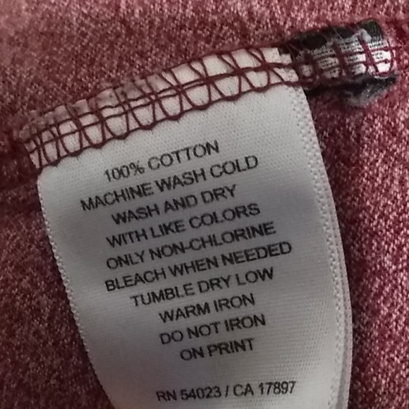 Old Navy Maroon Graphic Tee size L - Picture 8 of 8